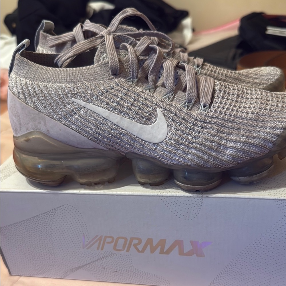 Nike Women's Vapormax Flyknit Sneakers - Light Gray
